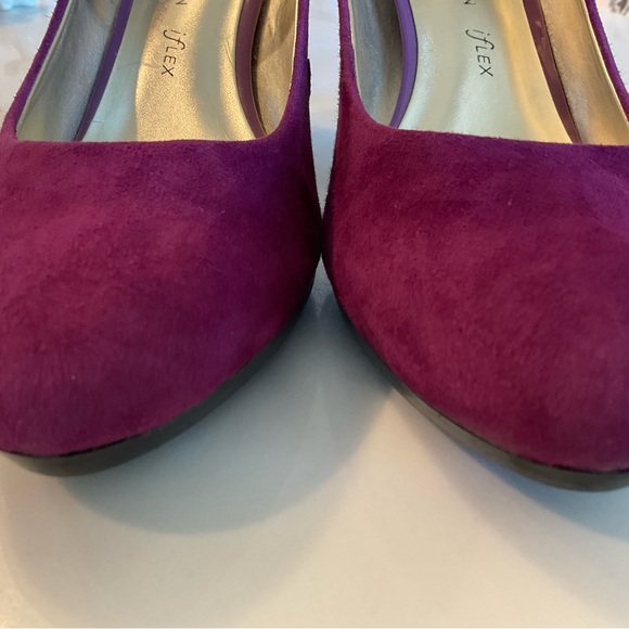 ANNE KLEIN FUSHIA SUEDE PUMP - Picture 13 of 14